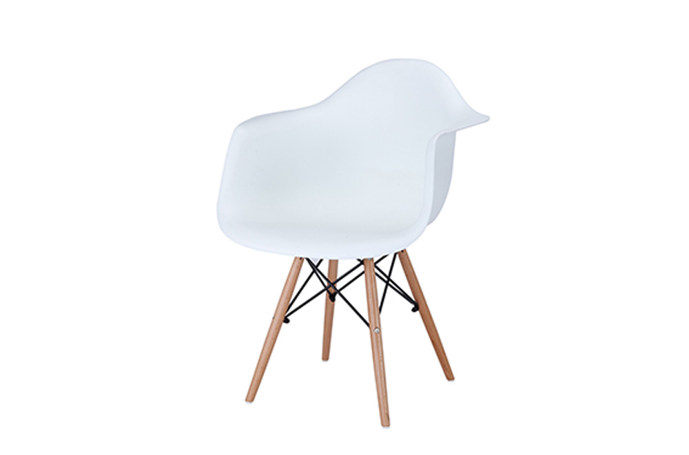 Eames Chair SF-200